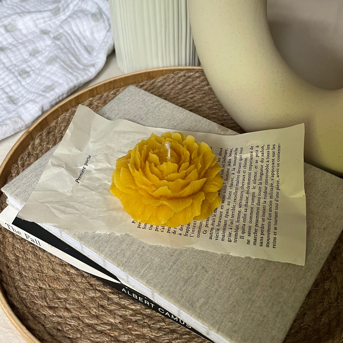 Peony candle