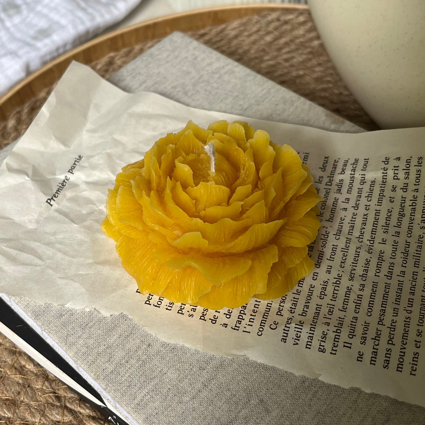 Peony candle