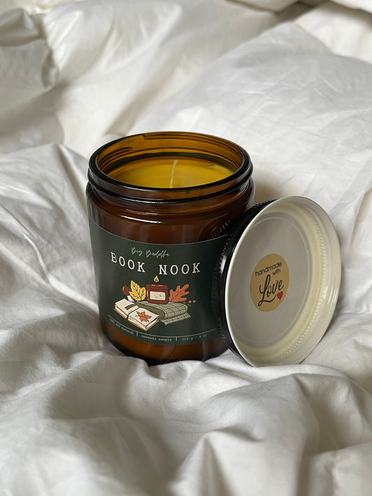 Book Nook 8oz candle