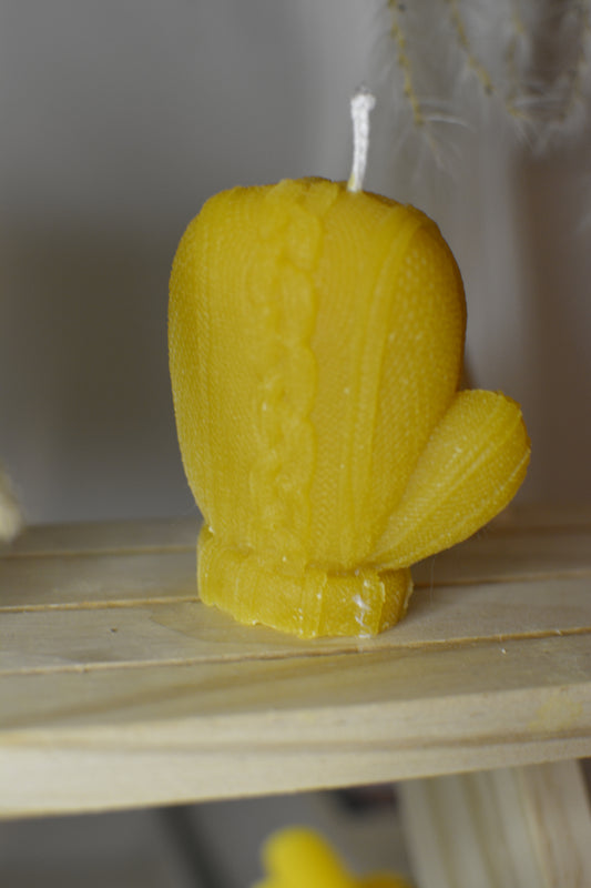 Winter glove beeswax candle